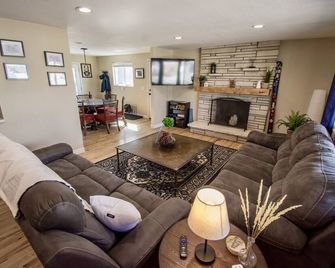 Early Bird Discount - Ski House With Workspace + Views! - Cottonwood Heights - Sala de estar