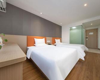 7Days Inn Zhenjiang Dashikou - Zhenjiang - Slaapkamer