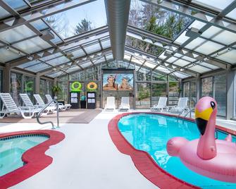 Christmas Farm Inn and Spa - Jackson - Piscina