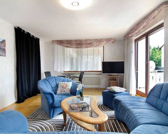 Ferienwohnung Marie - Niedereschach - Living room