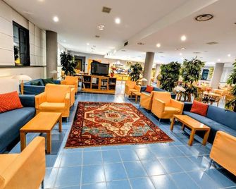Hotel Express Aosta East - Pollein - Lobby
