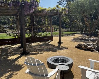 Beautiful Barn - Arroyo Grande - Innenhof
