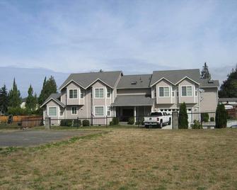 The Chosen One - no animal- allergies - Federal Way - Building