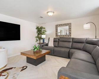 Joy Drive in Rv Resort - Copperas Cove - Huiskamer