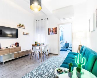 Brutia Mom&Son - Cosenza - Living room