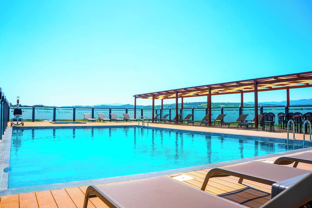 إيفي هوتل سبا - يالوفا - حوض السباحة