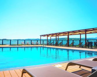 ivy Hotel Spa - Yalova - Zwembad