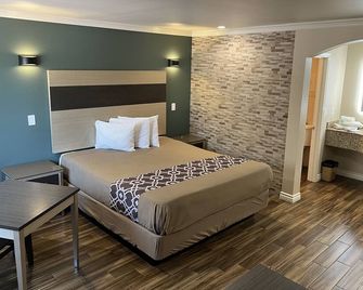 Walnut Inn & Suites West Covina - West Covina - Schlafzimmer