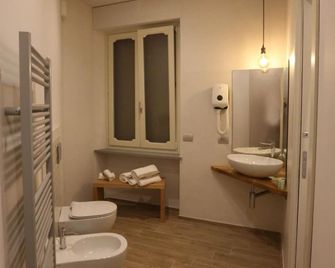 Palazzo Belli - Alba - Bagno