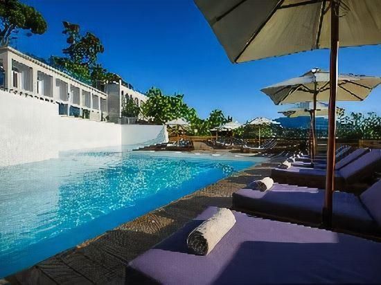 The Royal Hotel - קאנוני - בריכה