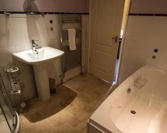 Haigs Hotel - Coventry