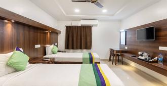 Treebo Ngh Transit - Chennai - Bedroom