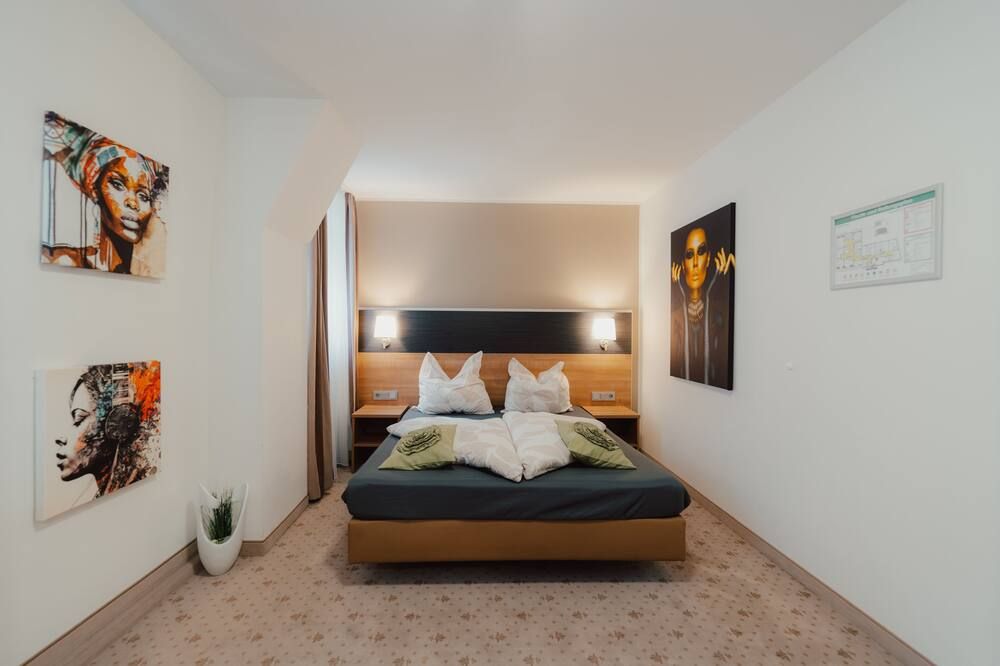 Neubauers Schwarzes Kreuz - Fürth - Bedroom