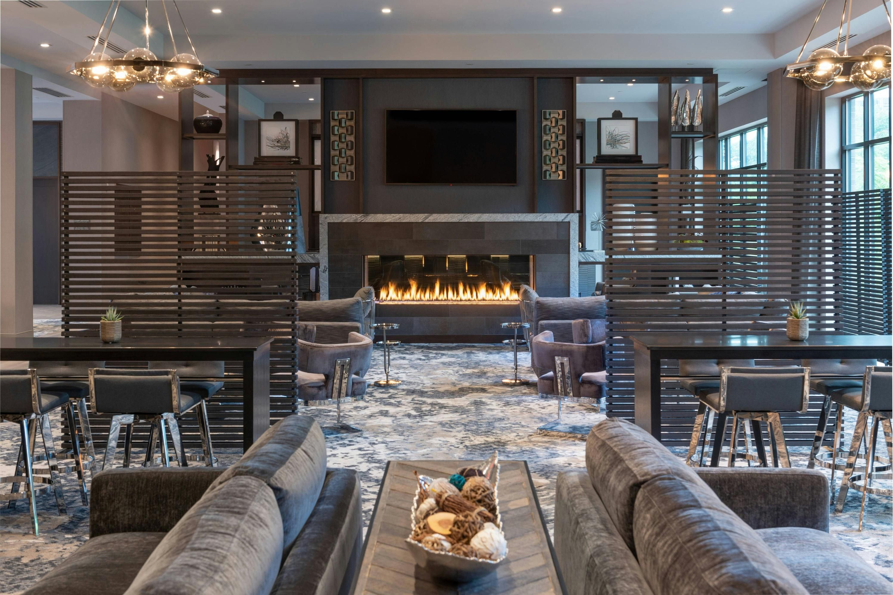 Fairfield Inn & Suites by Marriott Boston Waltham - Waltham - Лаунж