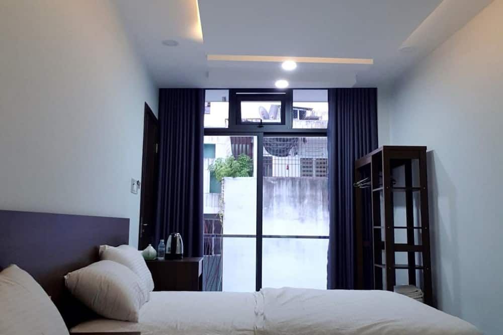 لايك فاميلي هوتل