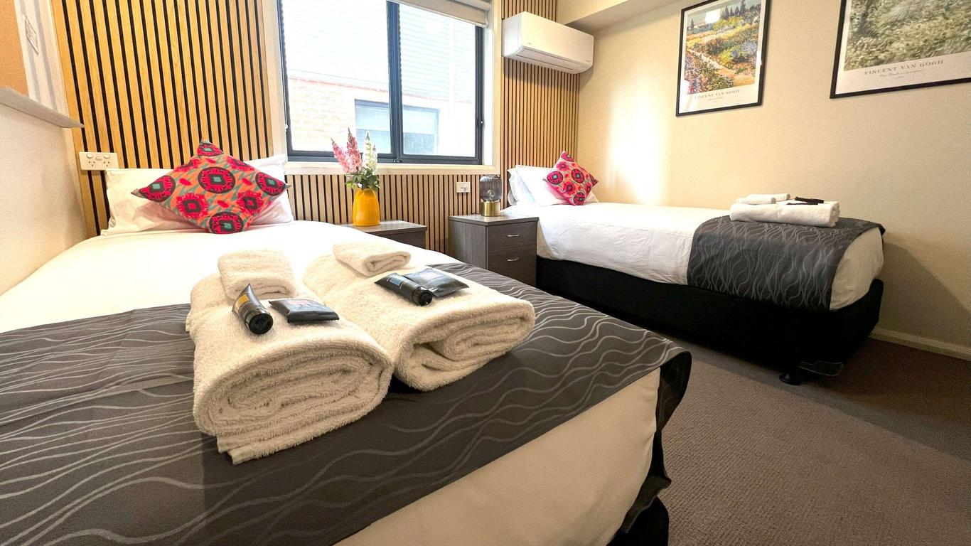 كومفرت إن سيرينيتي باثرست