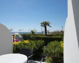 Inmosantos Oasis F3 - Roses - Balcone