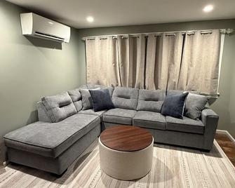 Lakeside Private Dock Beach 5bedgame Room Kayak+sup Fish Swimdock Ac Bbq Firepit - Ossipee - Soggiorno