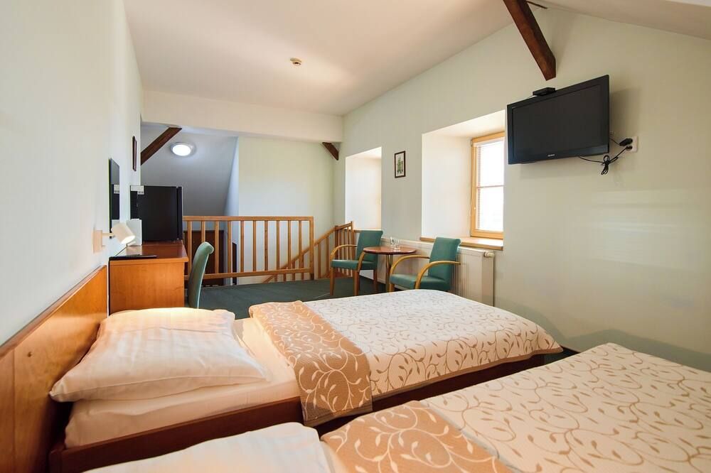 Hotel Certousy - פראג - חדר שינה