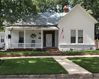 JackLin Cottage at Generals' Quarters - Corinth - Gebouw