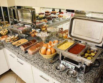 Hotel Casa Nova - Várzea Grande - Açık büfe