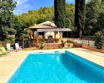 Mas De Basson - Correns