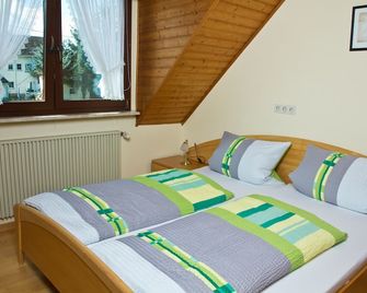 Apartment Domherr 2nd floor - Piesport - Bedroom
