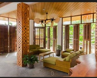 Jacana Amazon Wellness Resort - פאראמאריבו - לובי