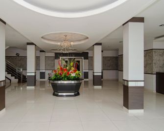 Halim Hotel - Tanjung Pinang - Lobby