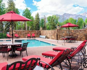 Lock-Off Hotel Room With King Bed, Access to Heated Pool, Hot Tubs - Mountain Village - Piscina
