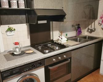 Holiday In Puglia, A 16 Km From Ostuni - San Vito dei Normanni - Cucina