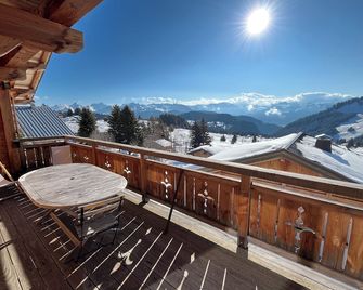 Chalet with panoramic Mont-Blanc view in Le Praz-de-Lys - Sleeps 8 to 12 - Taninges - Balcon