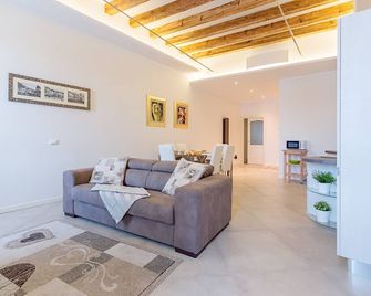 Zanardelli 1 Apartment - Salò - Phòng khách