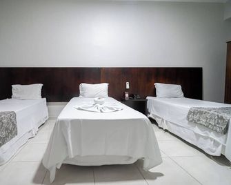 Hotel Albinos - Itaperuna