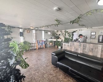 Circle S Motel Cozad I-80 - Cozad - Recepción