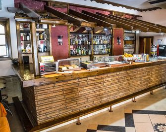 Argo Hotel - Piraeus
