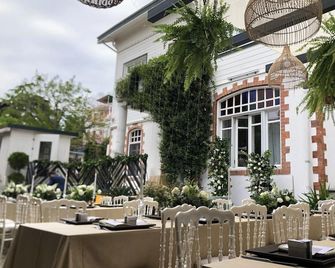 Serguzest Otel - Şekerpinar