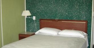 Bali Hai Motel - Yakima - Schlafzimmer