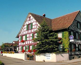 Hotel Garni Sonne - Altnau - Budynek