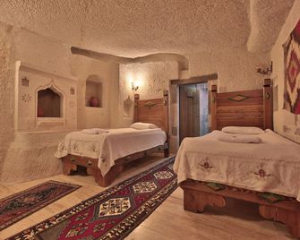 Local Cave House - Göreme - Bedroom