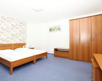 Best Hotel Garni - Olomouc - Bedroom