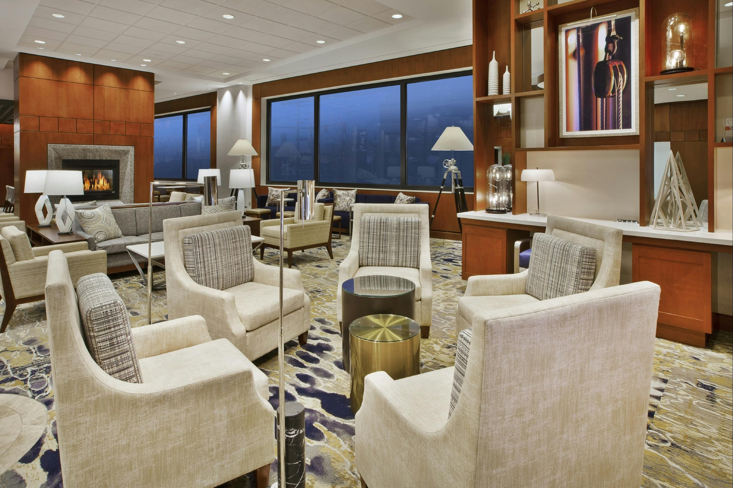 Hilton Garden Inn Portland Downtown Waterfront - Portland - Lounge