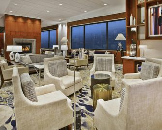 Hilton Garden Inn Portland Downtown Waterfront - Portland - Lounge