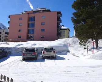 Apartment Chesa Corvatsch 211 - Champfer by Interhome - Sankt Moritz - Gebäude