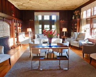 Castle Hill Resort And Spa - Cavendish - Lounge