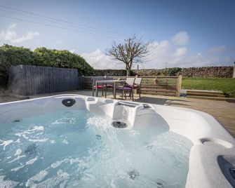 Cliff Walk Cottage - Arbroath