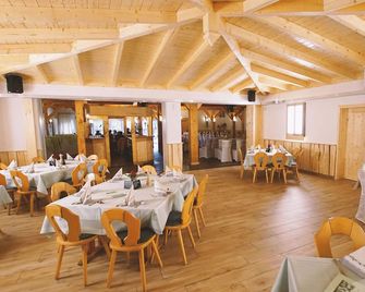 Butzkamm`s Ferien- & Studiohaus cultivated hospitality in the Sauerland - Wenden - Nhà hàng