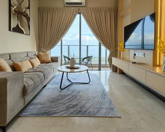 Attic Home Melaka Silverscape Residence & Jonker - Malacca - Soggiorno