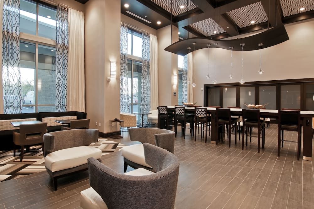 Hampton Inn & Suites Bellevue Downtown-Seattle - Bellevue - Restaurant