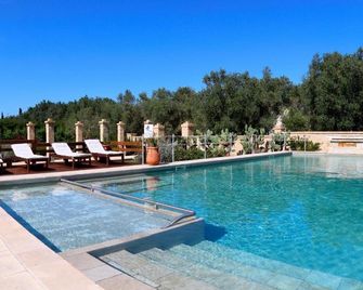 Masseria L'Uliveto Agri Resort - Otranto - Piscina